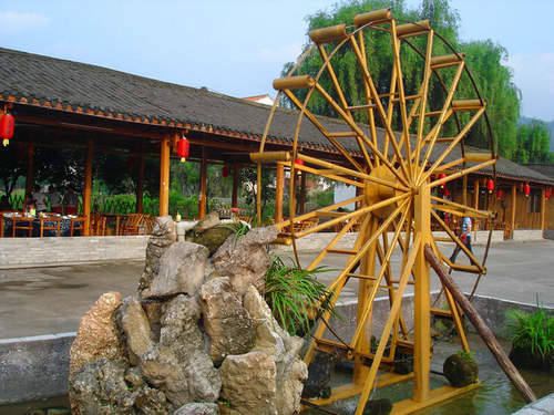 B線：張家界、天子山、寶峰湖（黃龍洞）休閑三日游